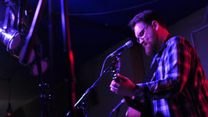 Robbie Lesiuk Guitar Vocals Neil Drover Entertainment