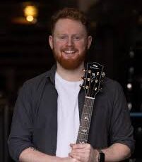 Fingerstyle Guitarist